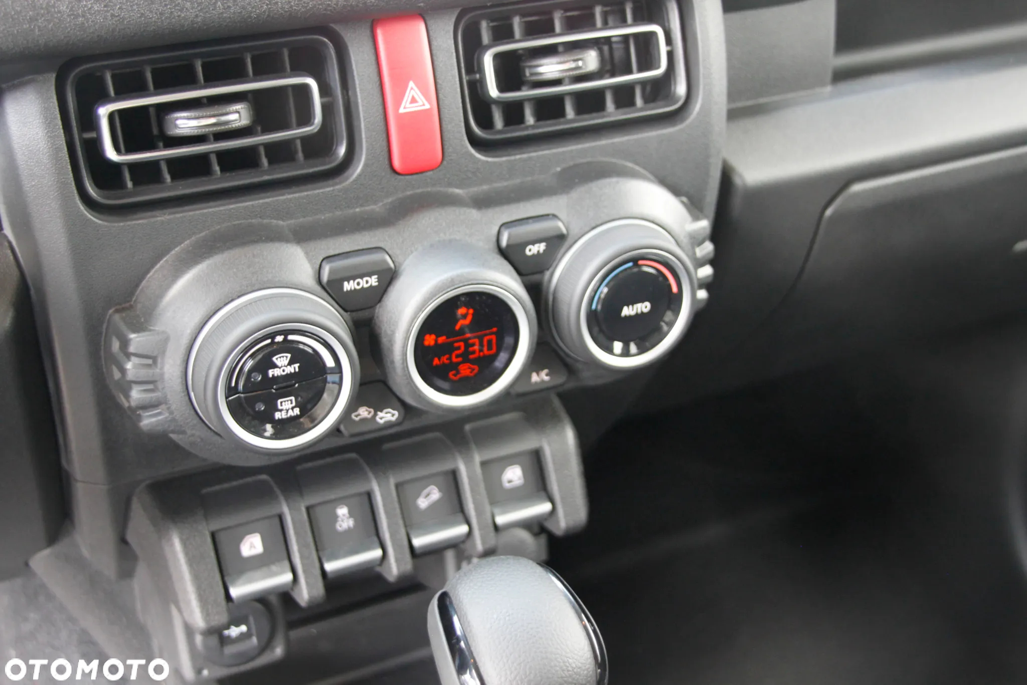 Suzuki Jimny 1.5 Elegance - 15