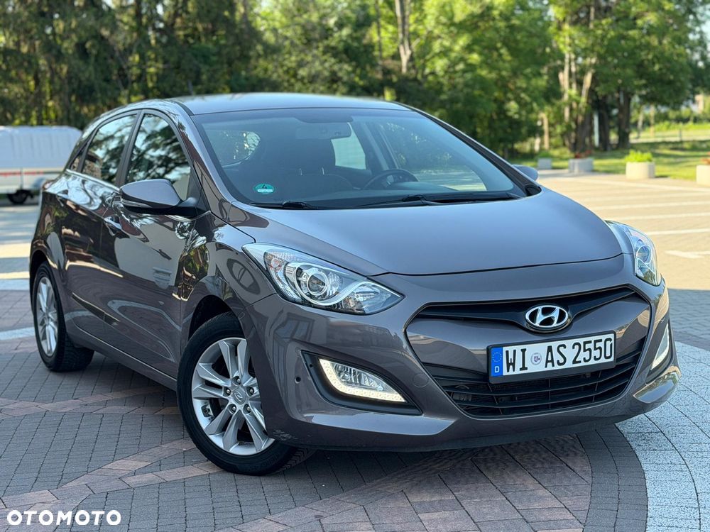 Hyundai i30 1.6 Automatik Trend - 1