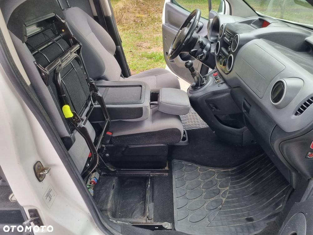 Peugeot Partner 1.6 HDI Tylko 93 tyś km Super Stan - 19