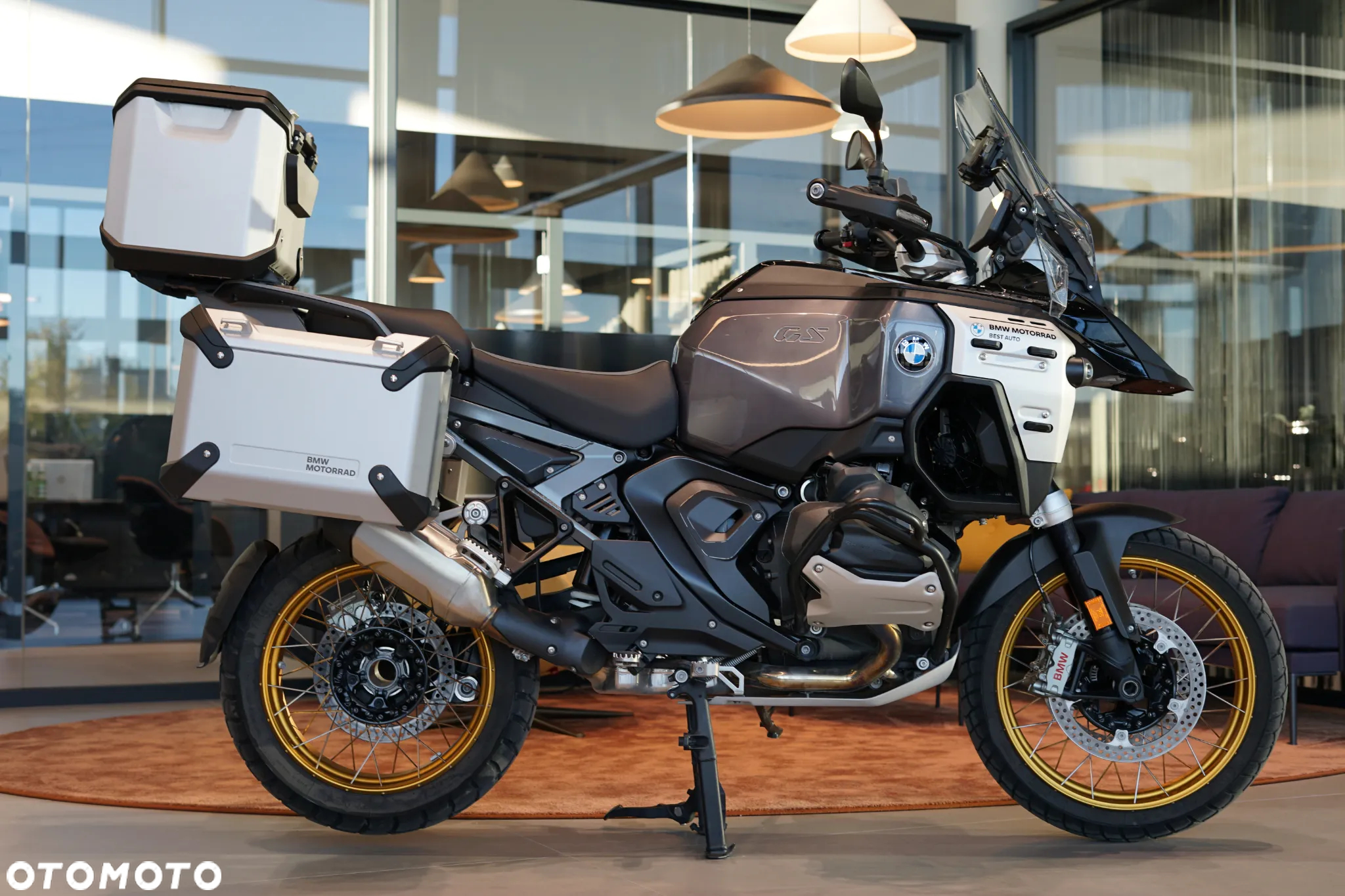 BMW Adventure - 10