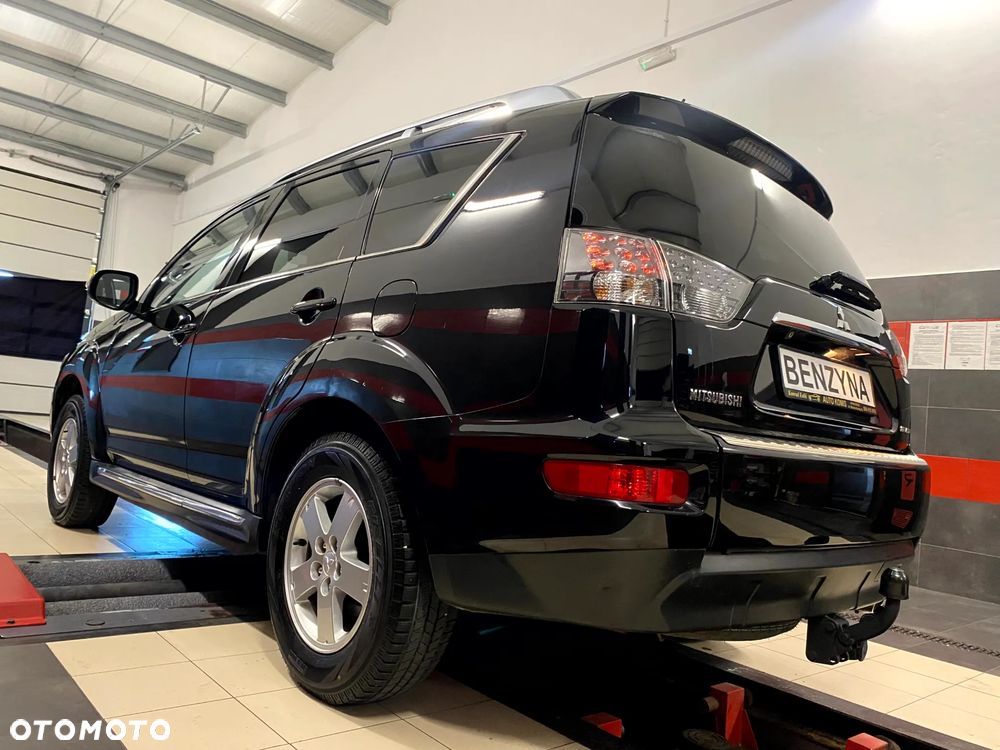 Mitsubishi Outlander 2.0 Intense 2WD - 8