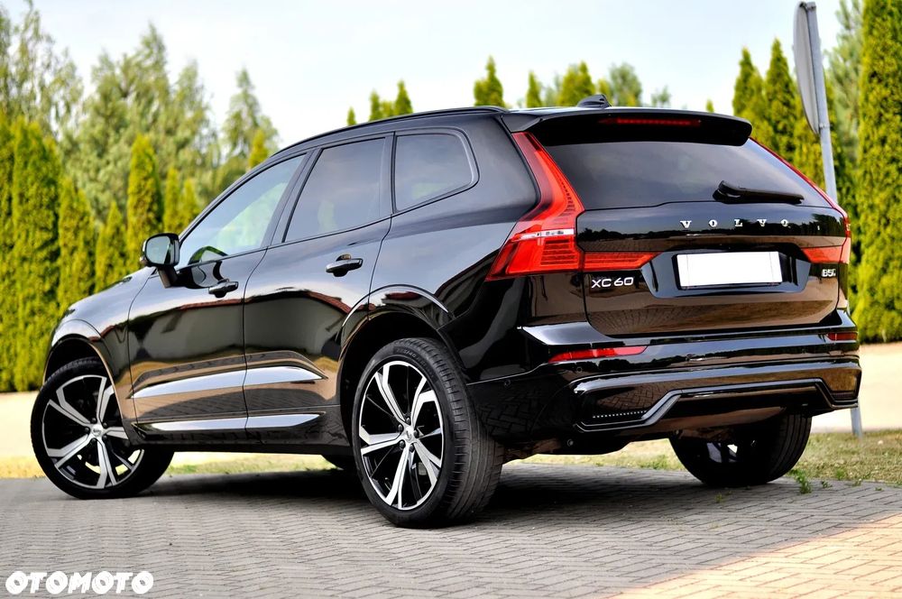 Volvo XC 60 B5 D AWD Ultimate Dark - 13