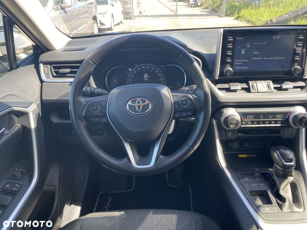 Toyota RAV4 - 13