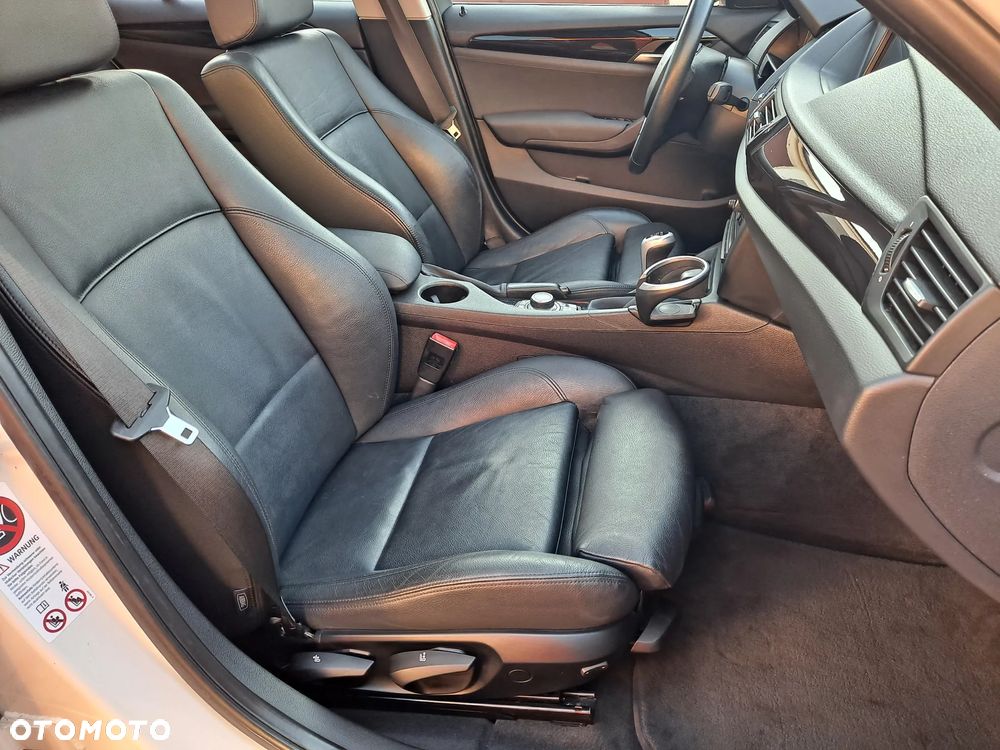 BMW X1 sDrive18i Sport Line - 9