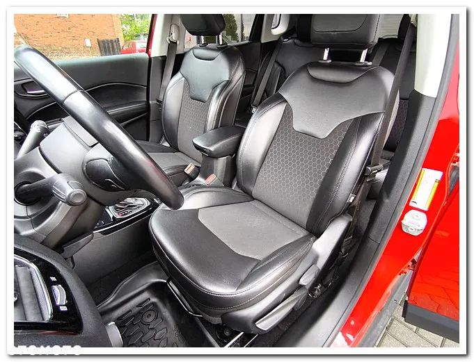 Jeep Compass - 29