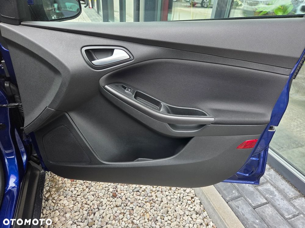 Ford Focus 1.5 EcoBoost Start-Stopp-System Business Edition - 17