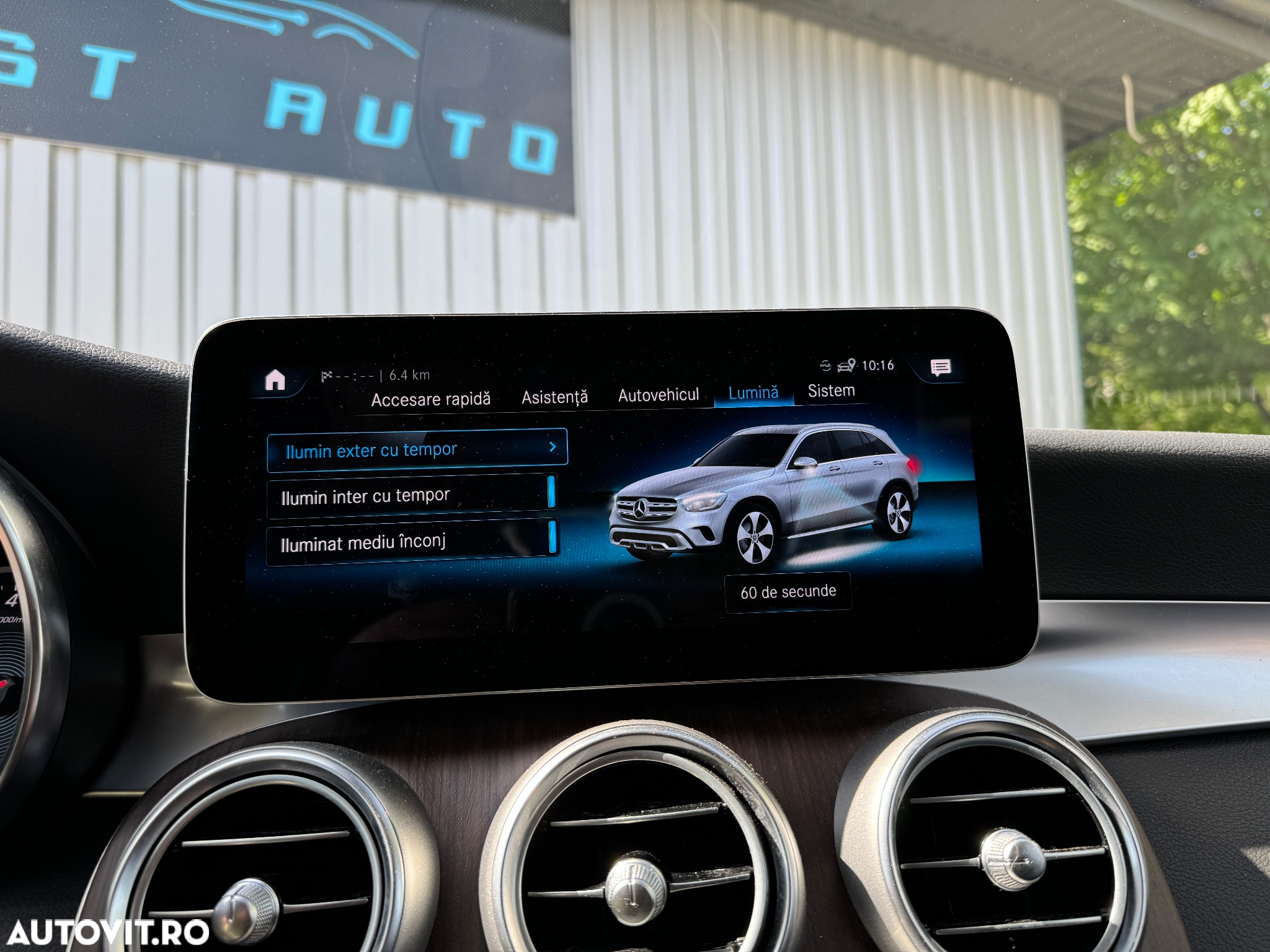 Mercedes-Benz GLC 300 e 4Matic 9G-TRONIC Exclusive - 18