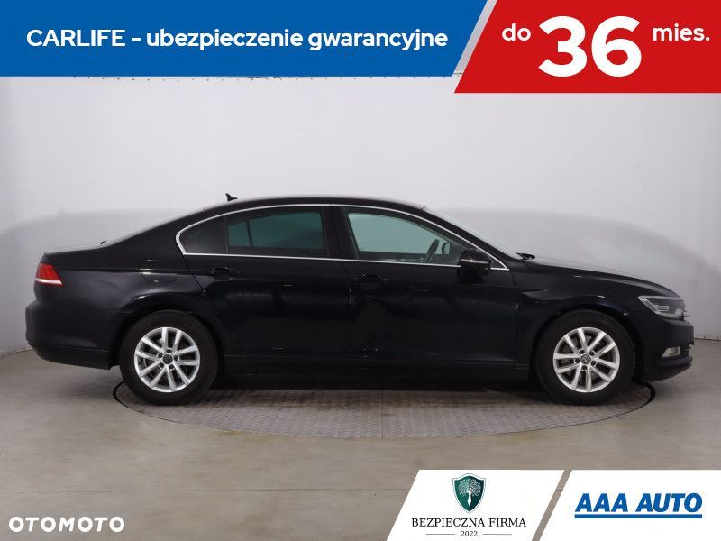 Volkswagen Passat - 8