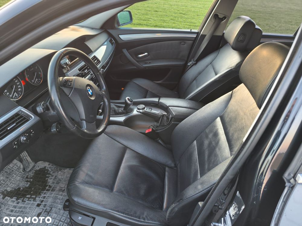 BMW Seria 5 520d Edition Sport - 31