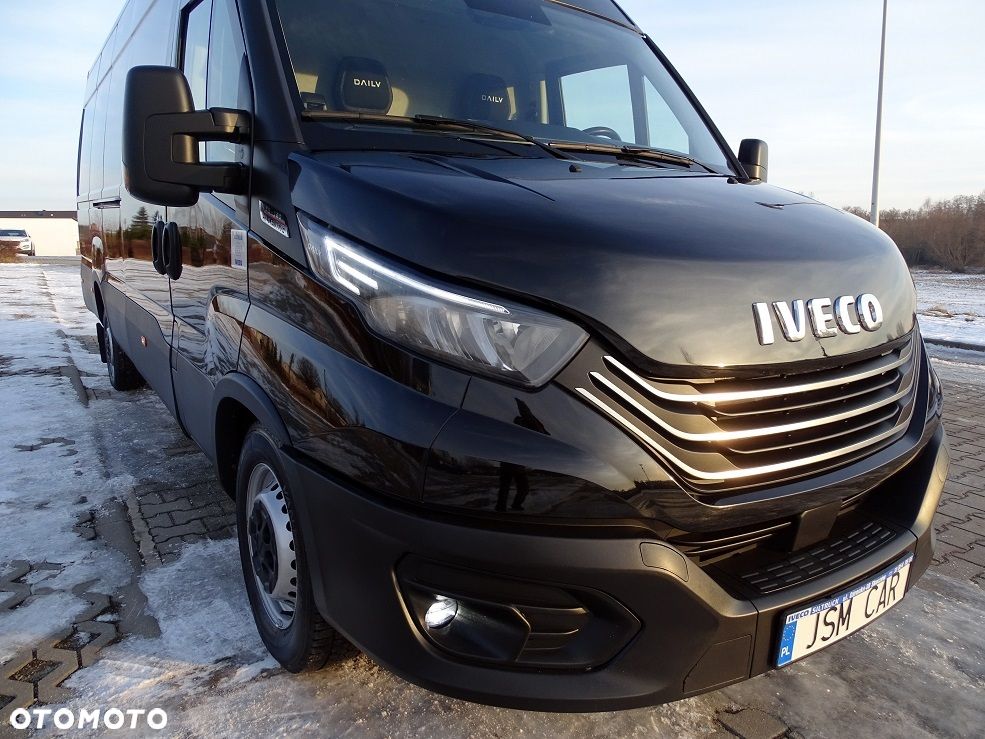 Iveco Daily 35S18 L4H2 3.0 180 Hi-MATIC FULL LED Blaszak Furgon UNIKAT!! JAK NOWY!! Salon PL 1 Wł.!! - 7