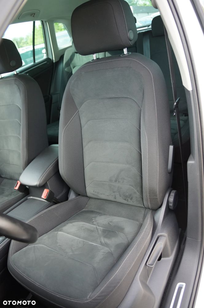 Volkswagen Tiguan 2.0 TDI SCR 4MOTION (BlueMotion Techn.) DSG Highline - 24