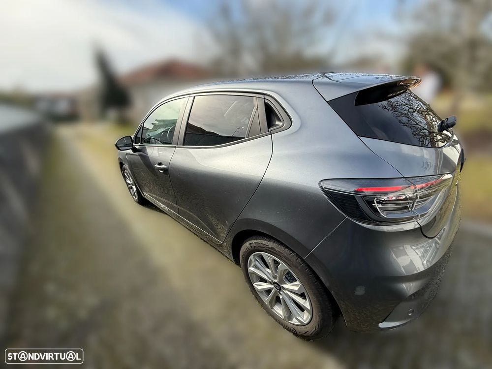 Renault Clio 1.0 TCe Techno Bi-Fuel - 3
