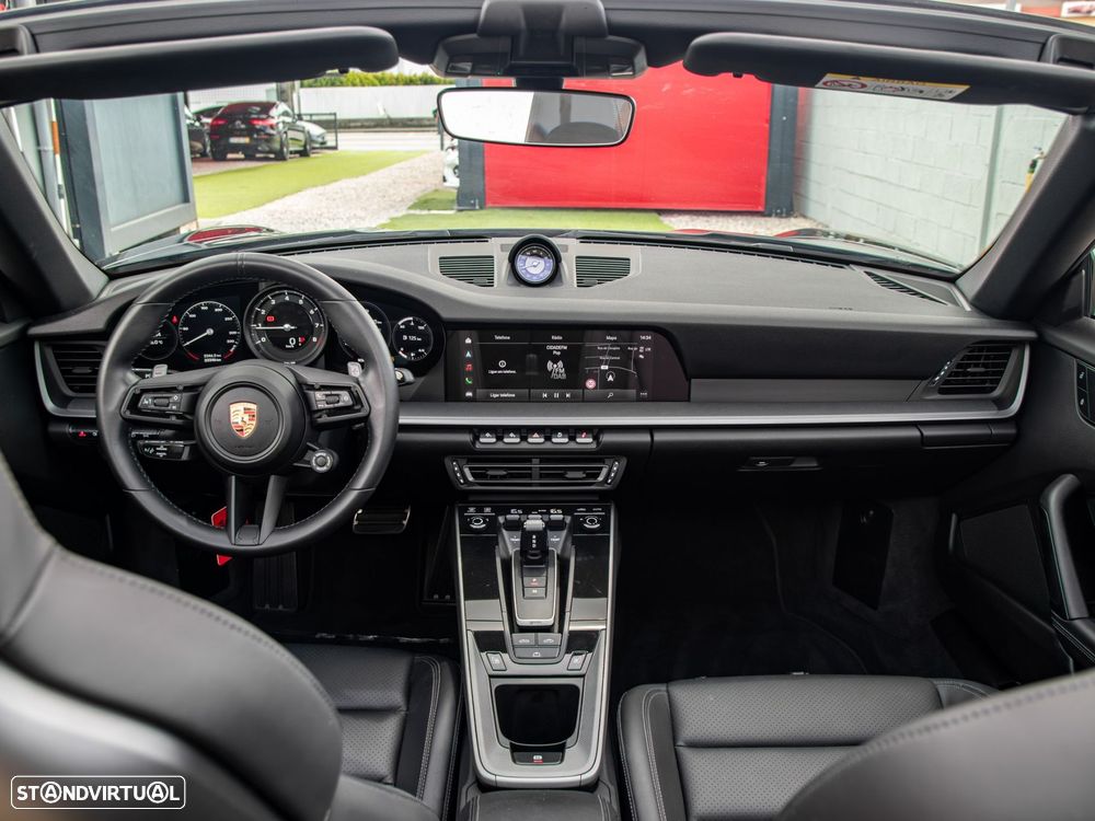 Porsche 911 (992) Carrera Cabriolet PDK - 26
