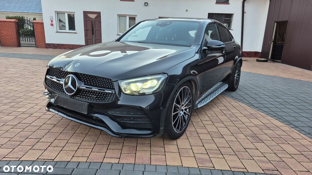 Mercedes-Benz GLC 300 d 4Matic 9G-TRONIC AMG Line - 18