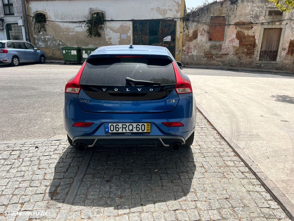 Volvo V40 1.5 T3 Sport Edition R Geartronic - 4