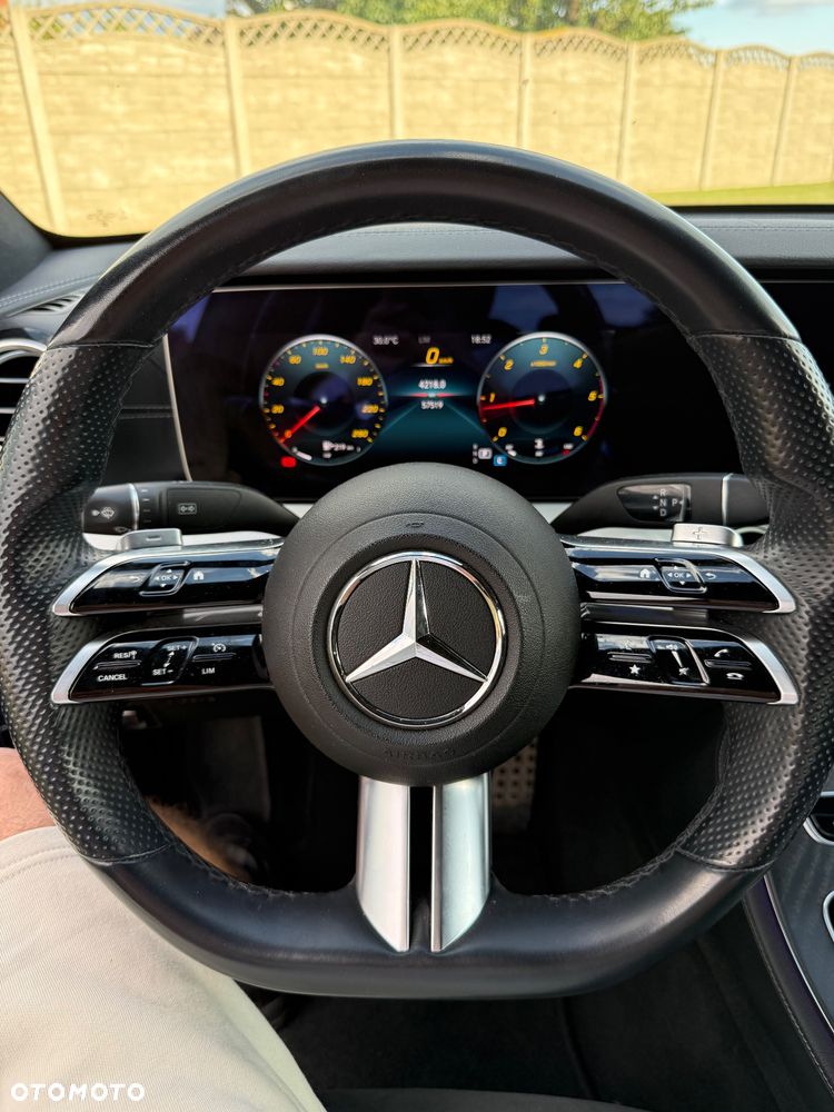 Mercedes-Benz Klasa E 220 d AMG - 19