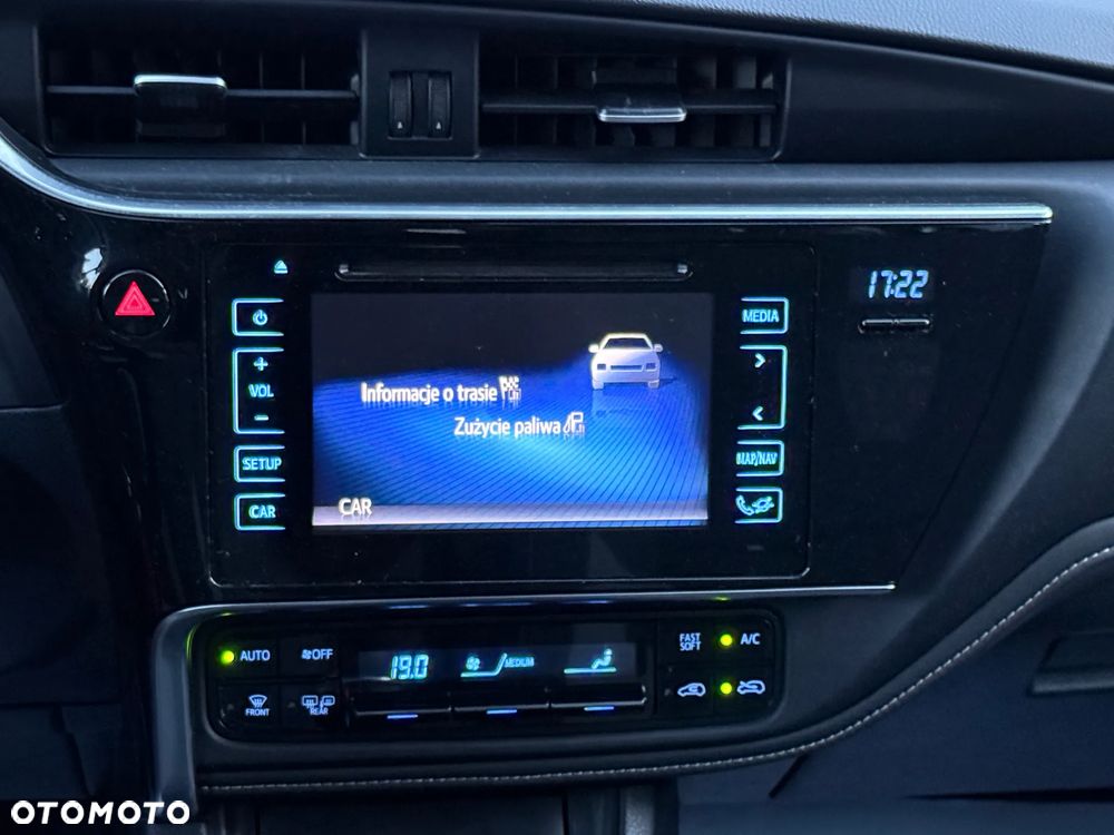 Toyota Auris 1.6 Premium - 10