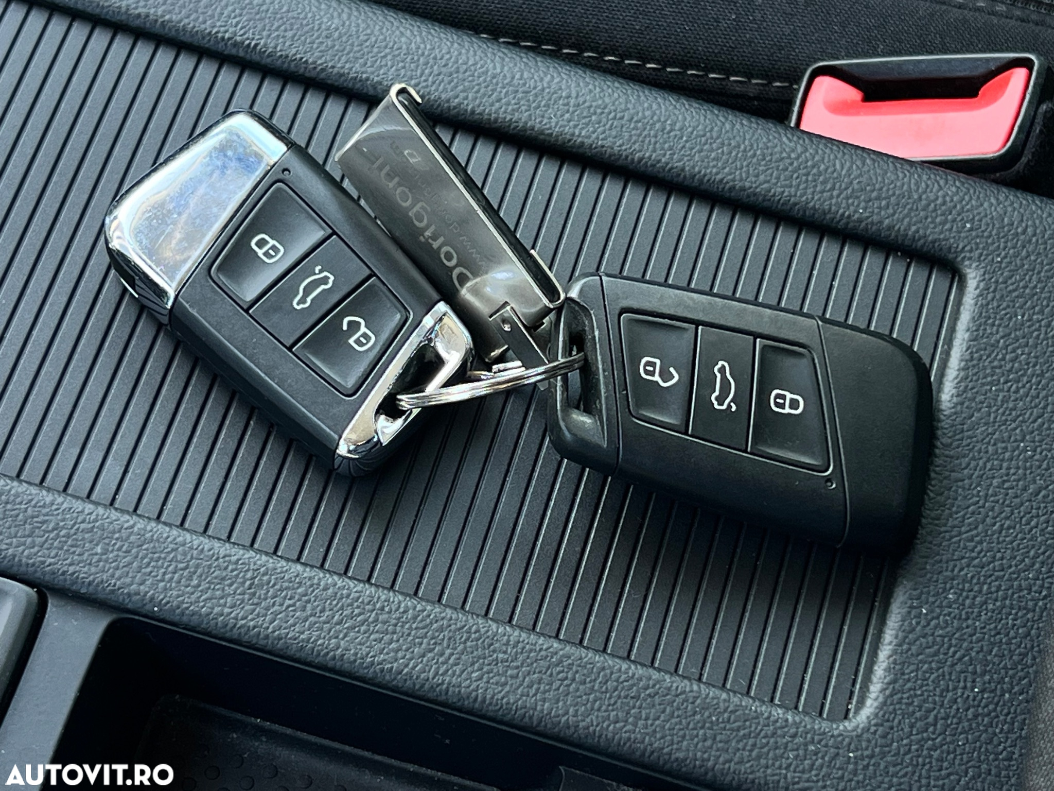 Volkswagen Passat - 25