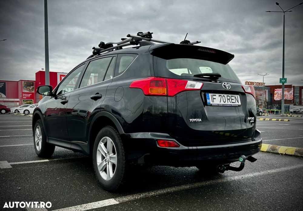 Toyota RAV4 2.2 D-4D 4WD Luxury - 13