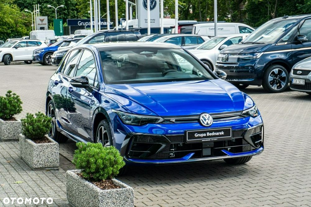 Volkswagen Golf - 6