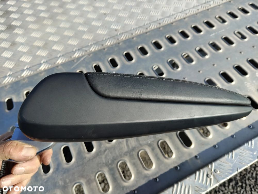 AUDI A8 D3 PODŁOKIETNIK Czarna Skóra Jak Nowa podwójny Idealny Stan - 19