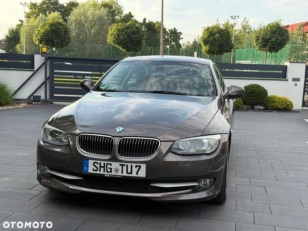 BMW Seria 3 325d Coupe Edition Exclusive - 9