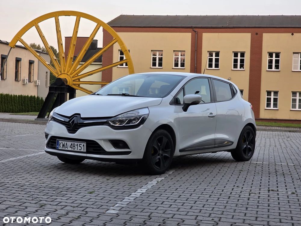 Renault Clio - 1