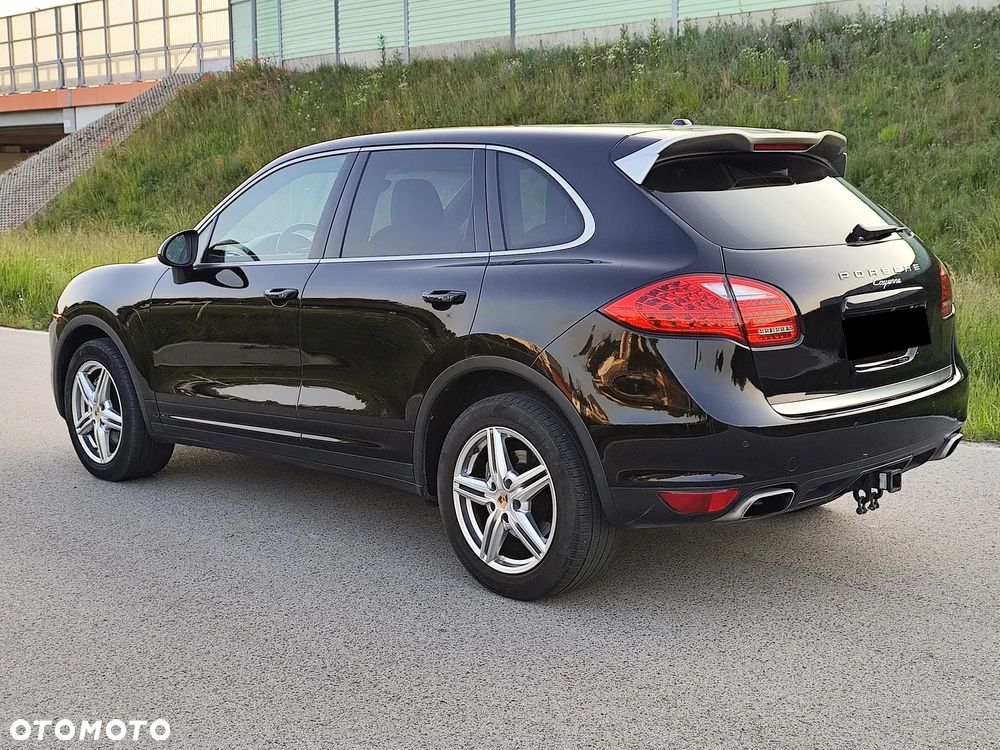Porsche Cayenne Platinum Edition - 15