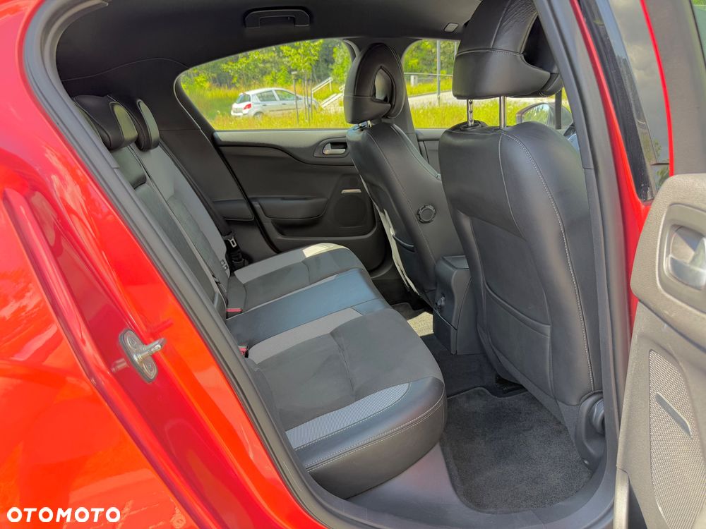 DS Automobiles DS 4 Crossback - 9