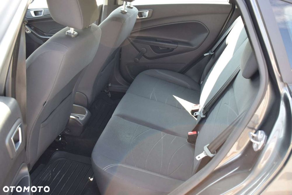 Ford Fiesta - 19