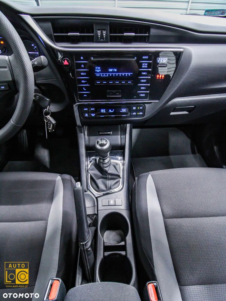 Toyota Auris 1.33 VVT-i Active - 16