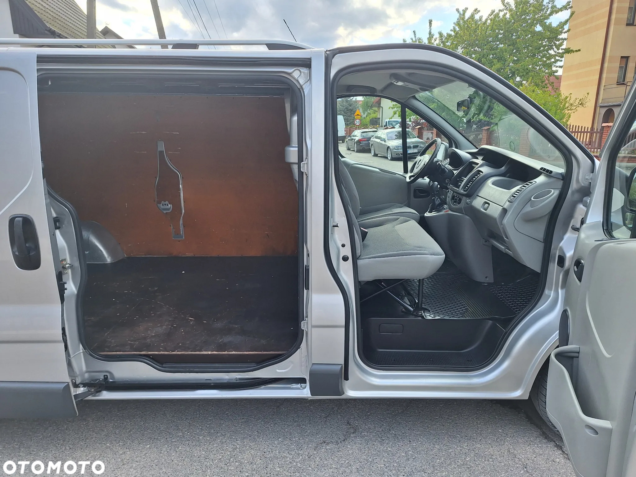 Opel Vivaro - 20