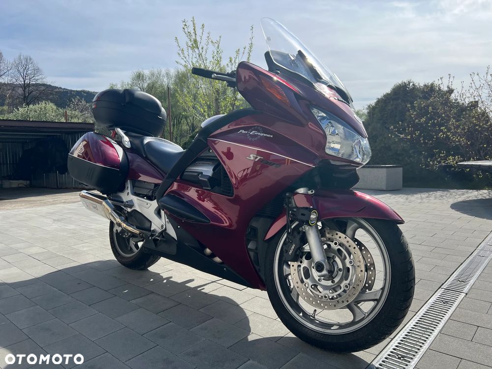Honda ST - 3
