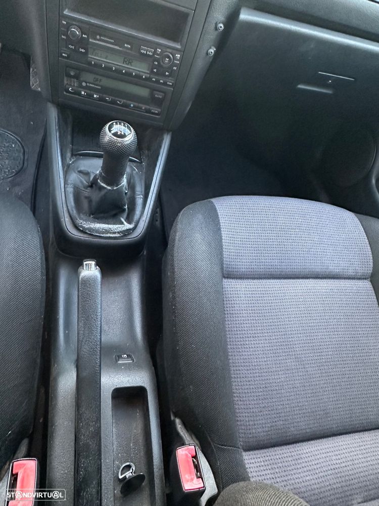 VW Golf 1.9 TDi Tour Edition - 6