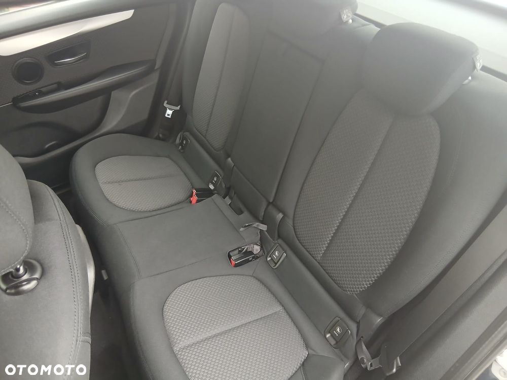 BMW Seria 2 218d xDrive Luxury Line - 31