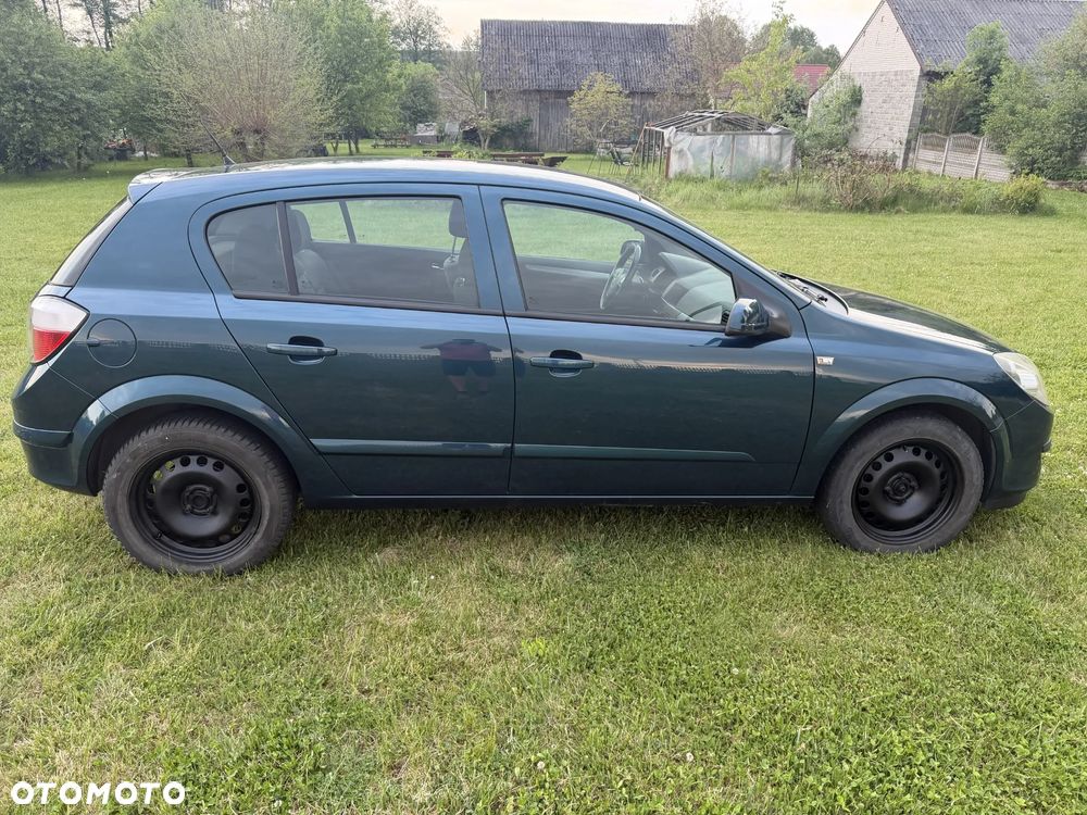 Opel Astra 1.4 - 8
