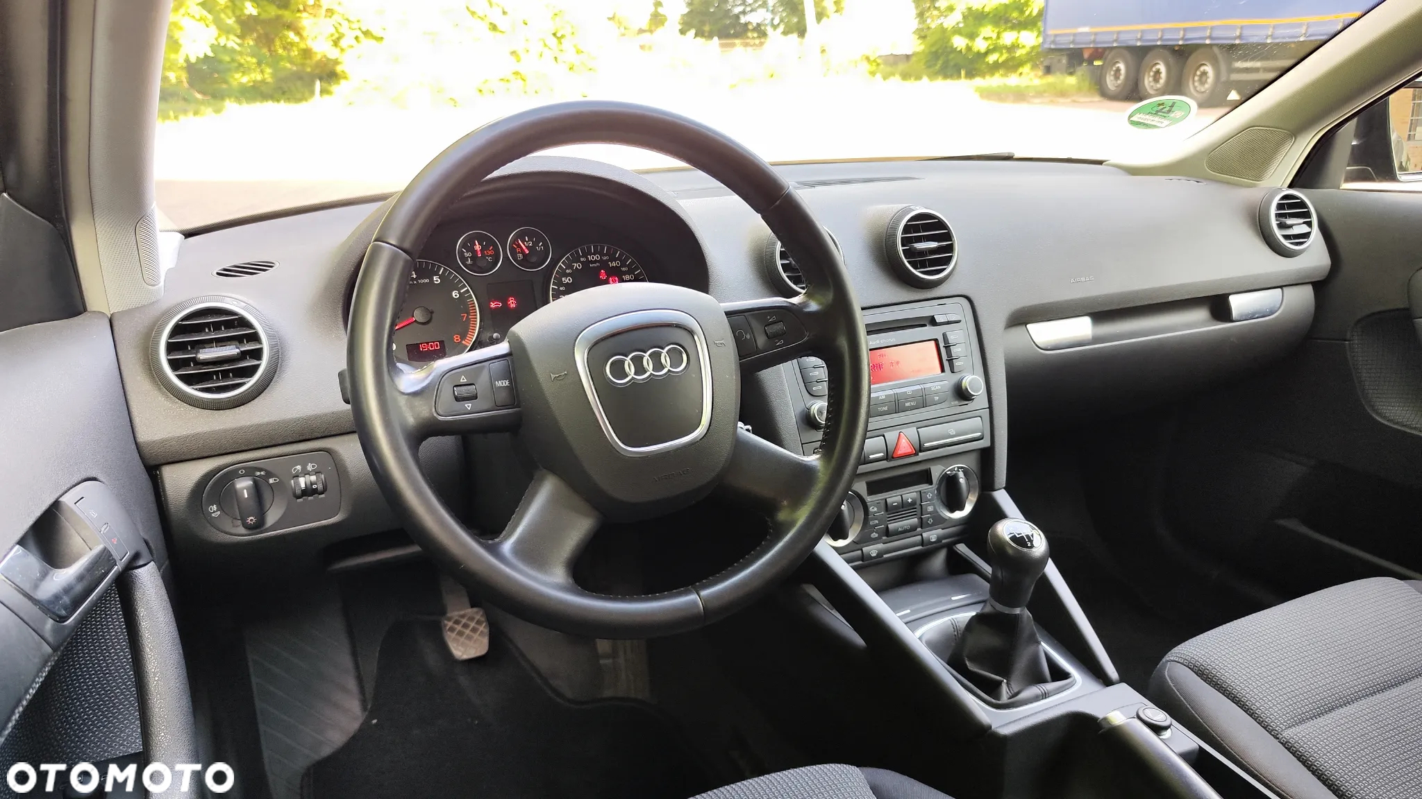 Audi A3 1.6 Attraction - 22