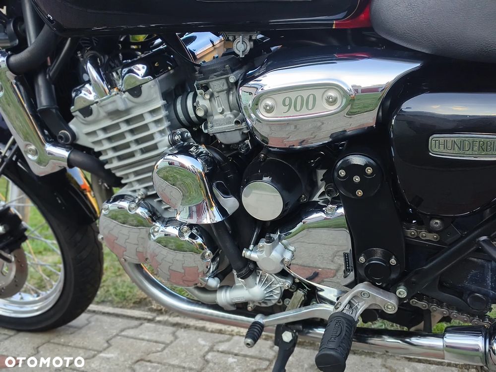 Triumph Thunderbird - 26
