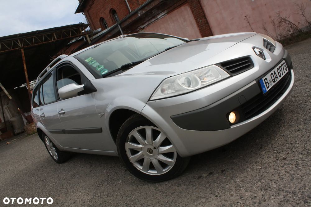 Renault Megane 1.5 dCi Privilege - 9