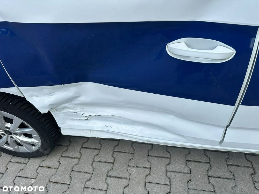 Ford Transit Connect - 10