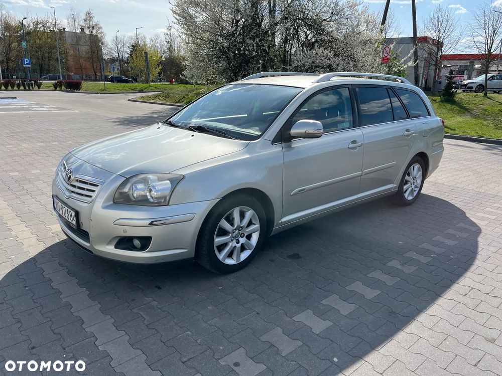 Toyota Avensis 2.0 D-4D Sol - 4