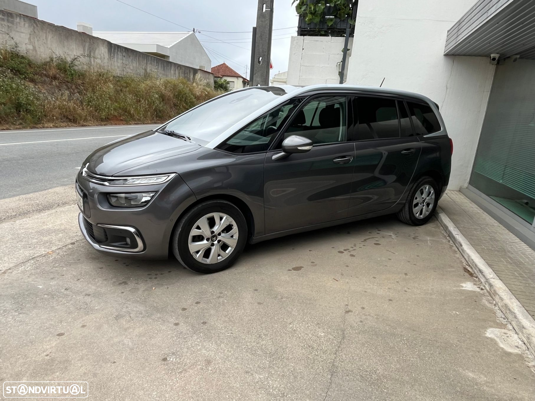 Citroën C4 Grand Picasso 1.6 BlueHDi Shine - 2