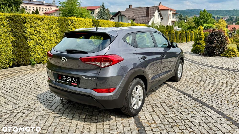 Hyundai Tucson 1.6 GDI BlueDrive GO 2WD - 10
