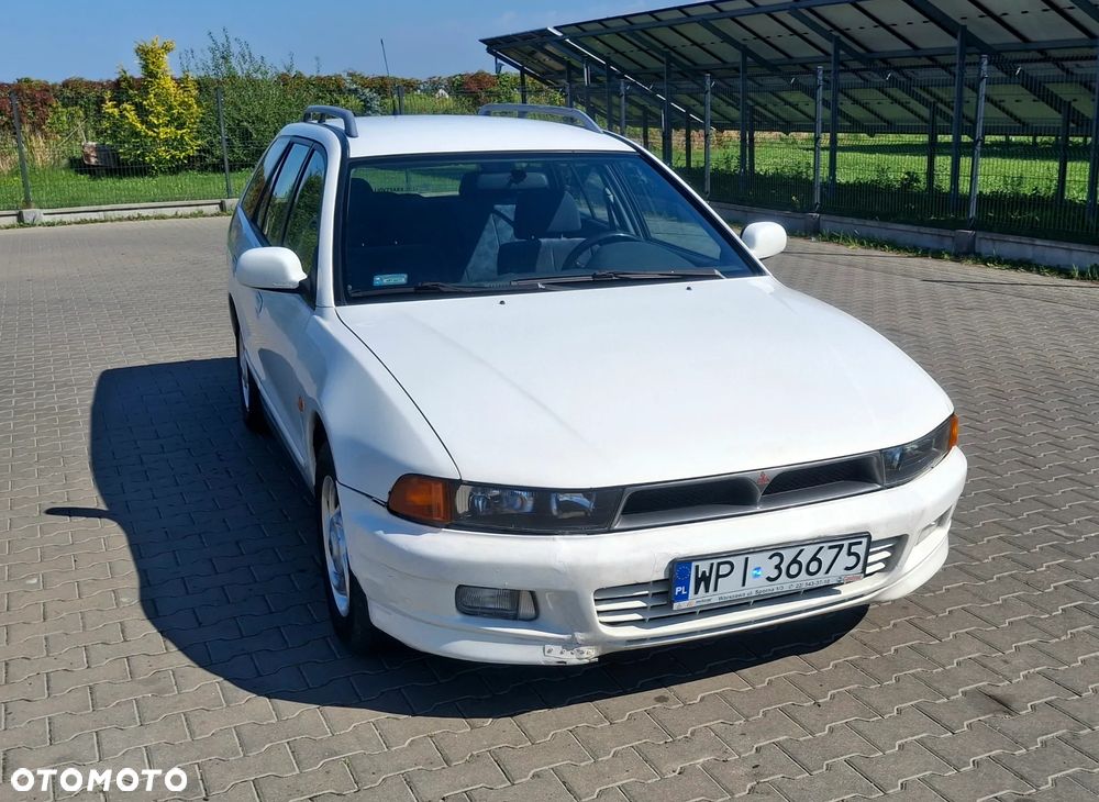 Mitsubishi Galant - 2