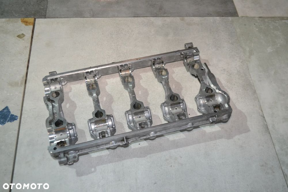 VW AUDI SEAT SKODA 2,0 TDI 16V BKD AZV BMN PODSTAWA OBUDOWA WAŁKÓW ROZRZĄDU 03G103308C - 3