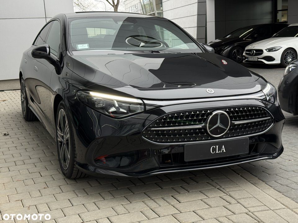 Mercedes-Benz CLA - 13