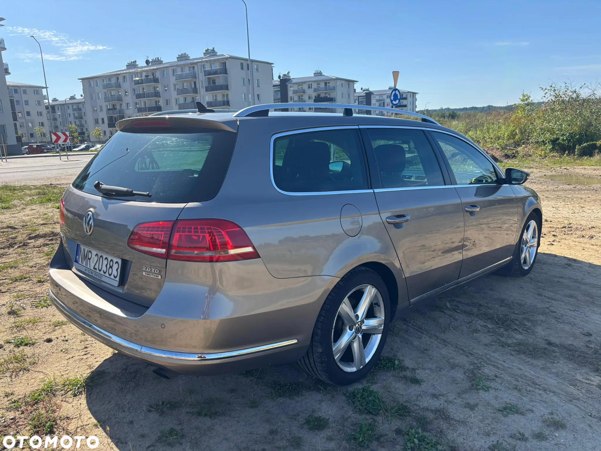 Volkswagen Passat Variant 2.0 TDI 4Motion DPF DSG Highline - 6