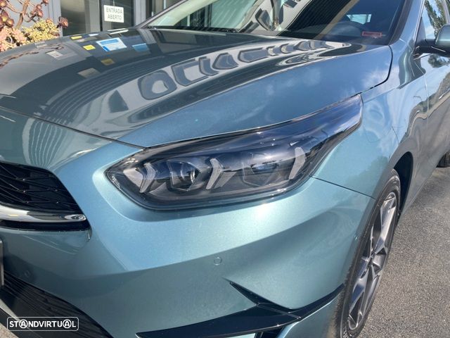 Kia Ceed 1.6 CRDi ECO-Dynamics+ (48V Mild-Hybrid) Platinum Edition - 14
