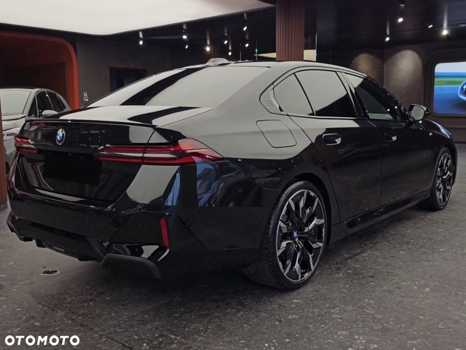 BMW Seria 5 520d xDrive mHEV M Sport - 7