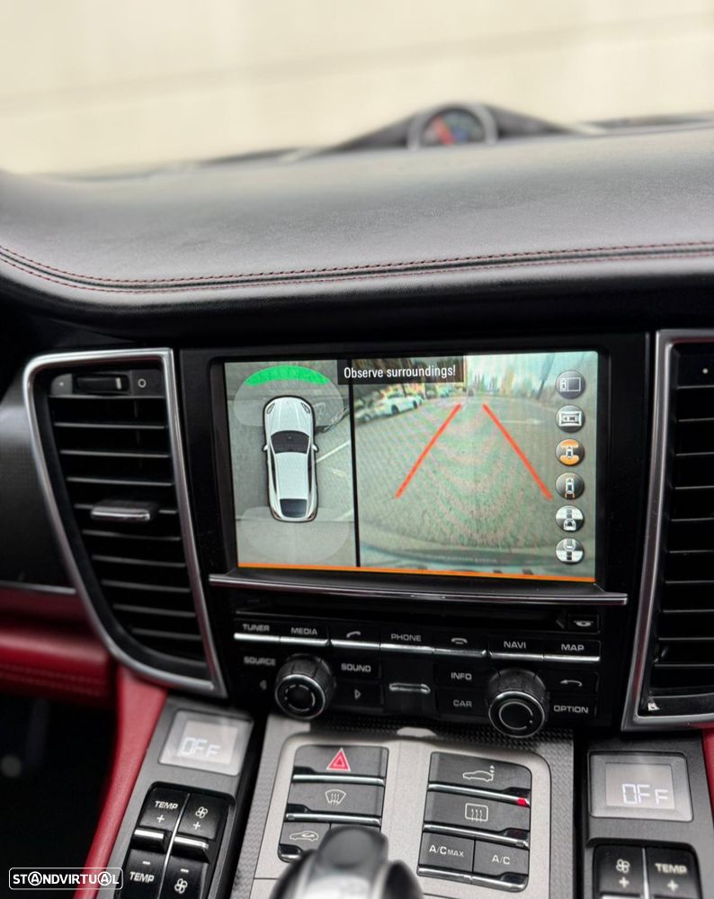 Porsche Panamera Turbo PDK - 18